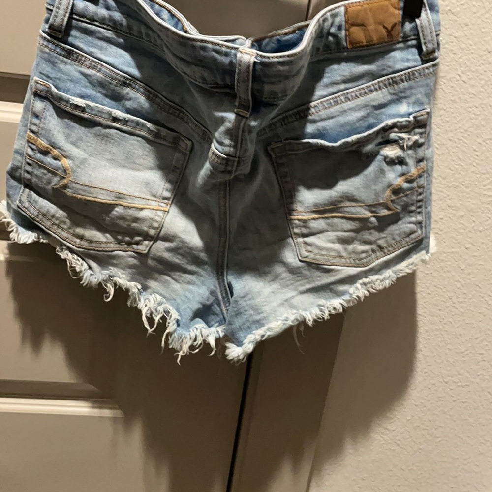 Shorts - Picture 3 of 4